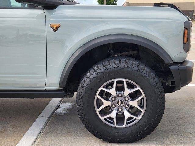 Ford Bronco Base 4-Door w/Advanced 2023