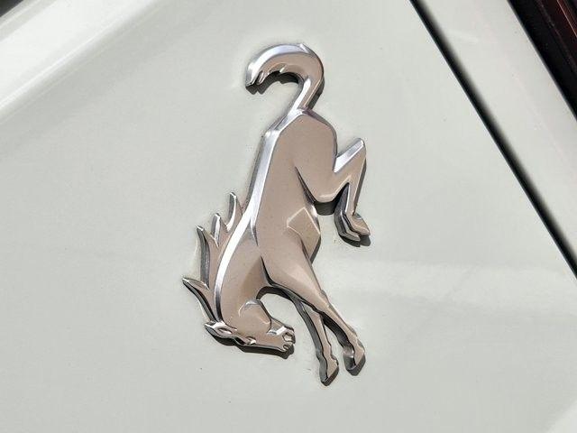 Ford Bronco Base 4-Door w/Advanced 2023