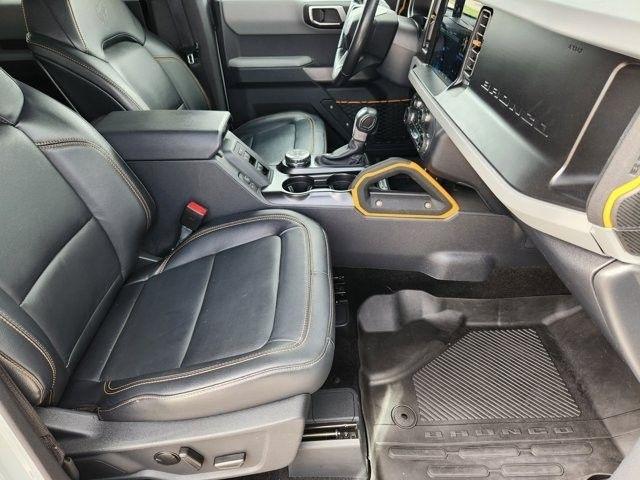 Ford Bronco Base 4-Door w/Advanced 2023