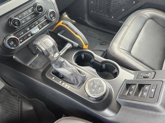 Ford Bronco Base 4-Door w/Advanced 2023