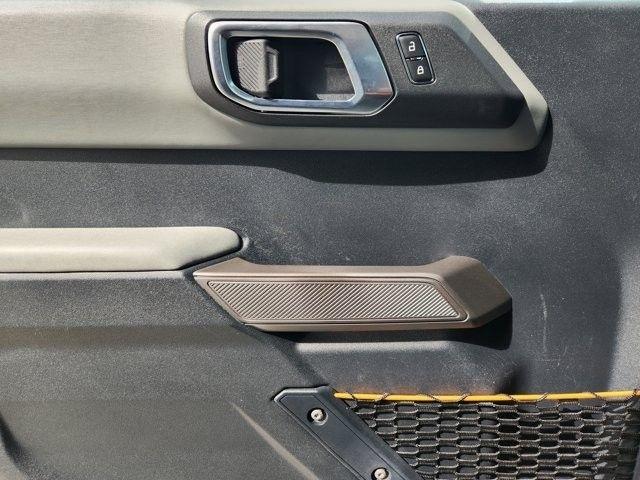 Ford Bronco Base 4-Door w/Advanced 2023