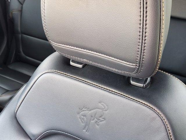 Ford Bronco Base 4-Door w/Advanced 2023