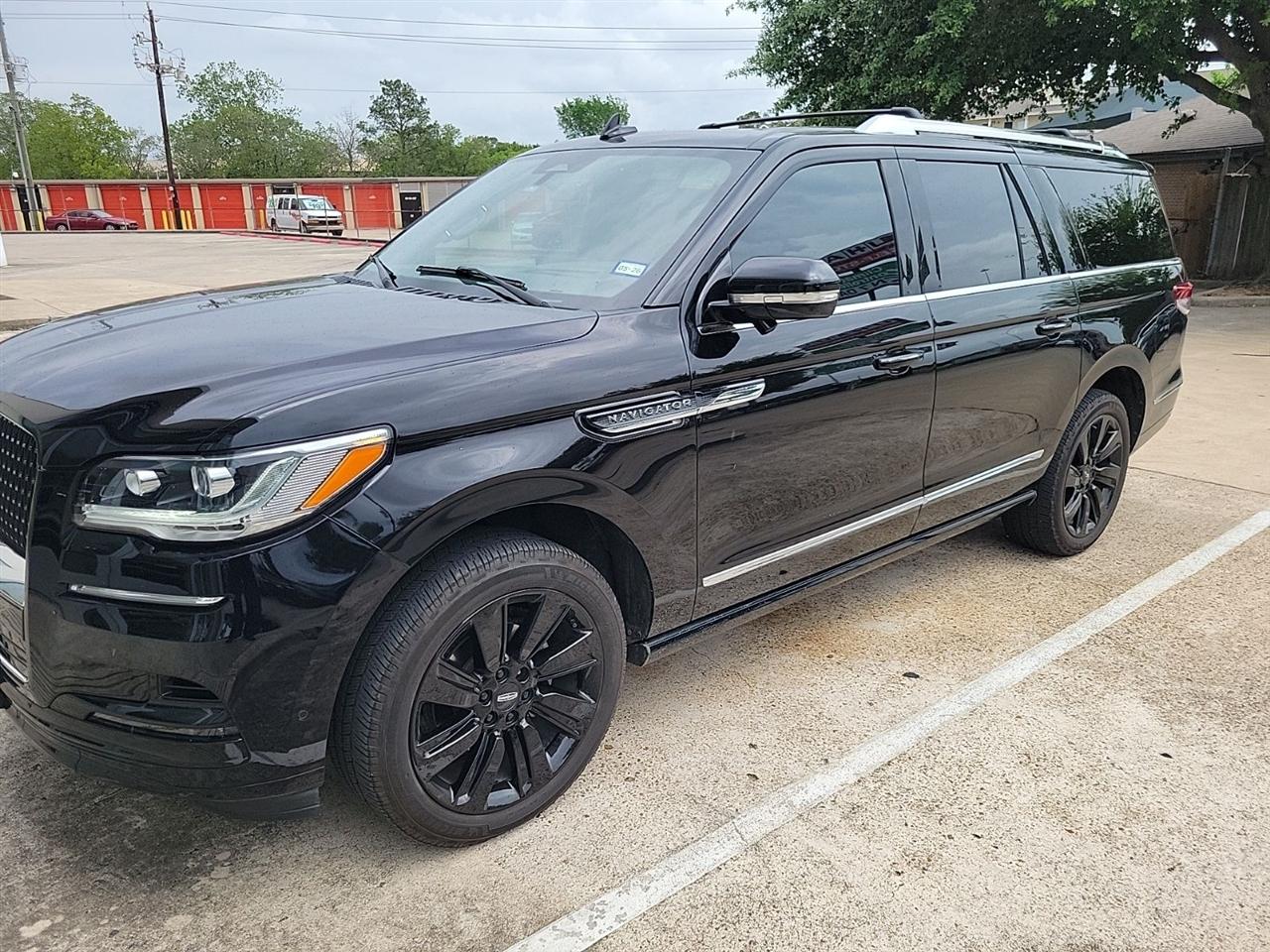 Lincoln Navigator L Reserve 4WD 2023