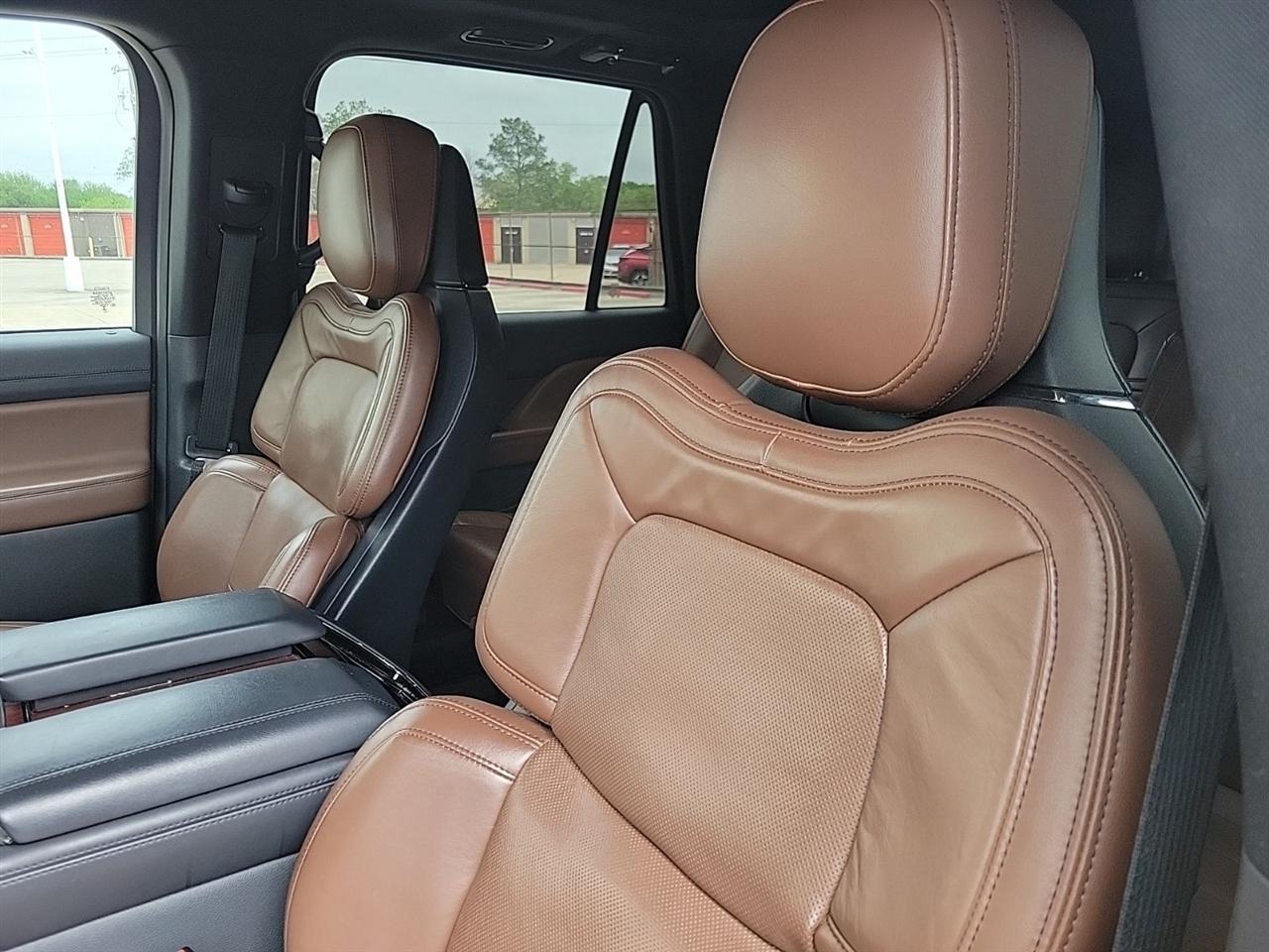 Lincoln Navigator L Reserve 4WD 2023