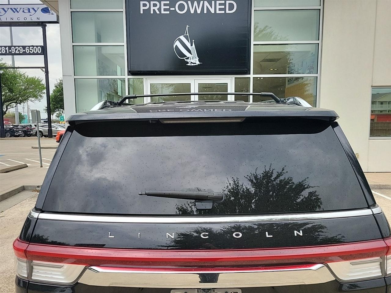 Lincoln Navigator L Reserve 4WD 2023