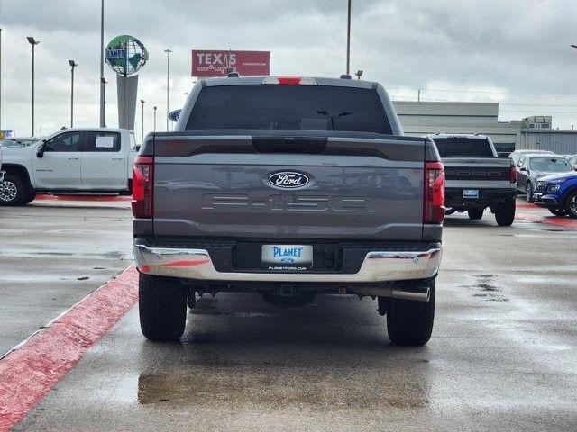 Ford F-150 XLT SuperCrew 4WD 2025