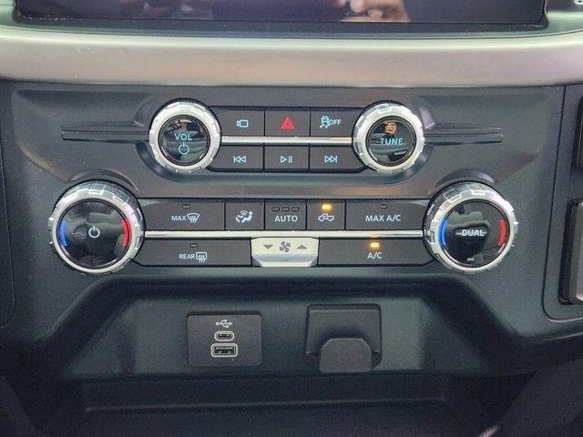 Ford F-150 XLT SuperCrew 4WD 2025