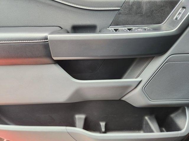 Ford F-150 XLT SuperCrew 4WD 2025