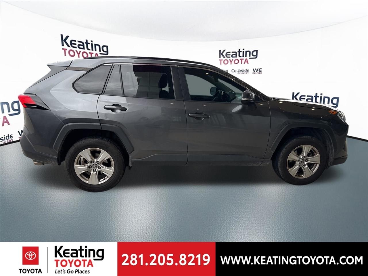 Toyota RAV4 XLE 2021