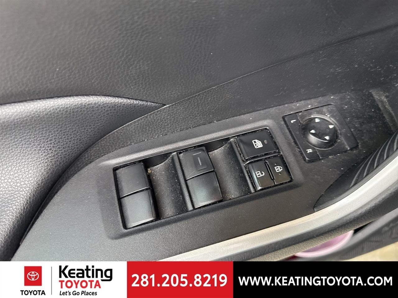 Toyota RAV4 XLE 2021