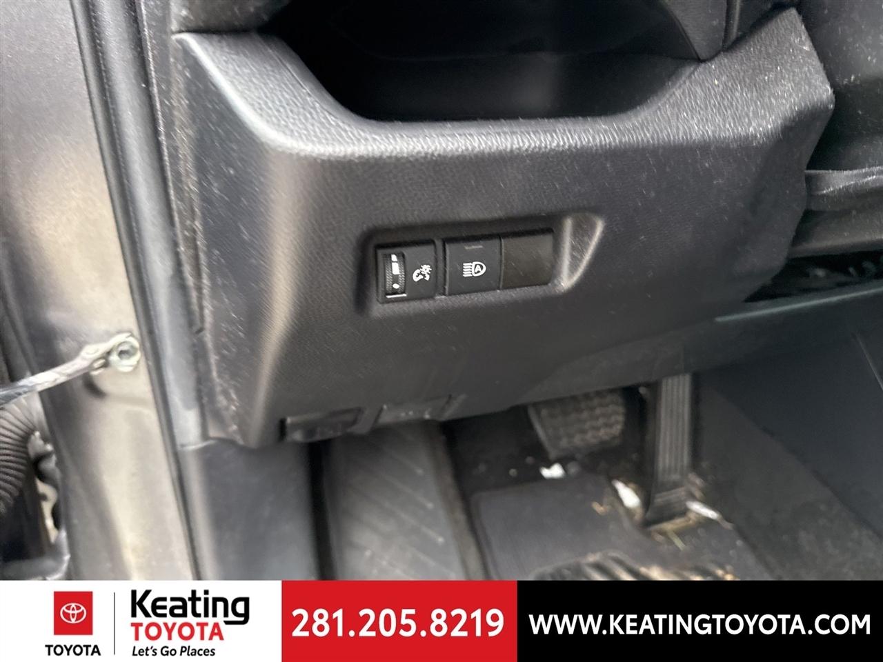 Toyota RAV4 XLE 2021