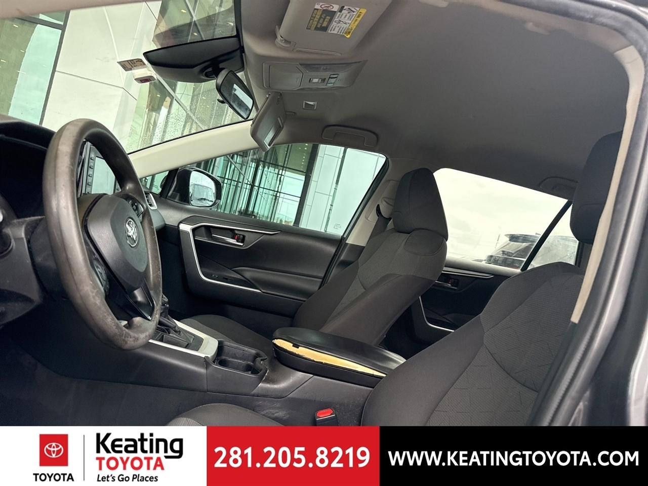 Toyota RAV4 XLE 2021