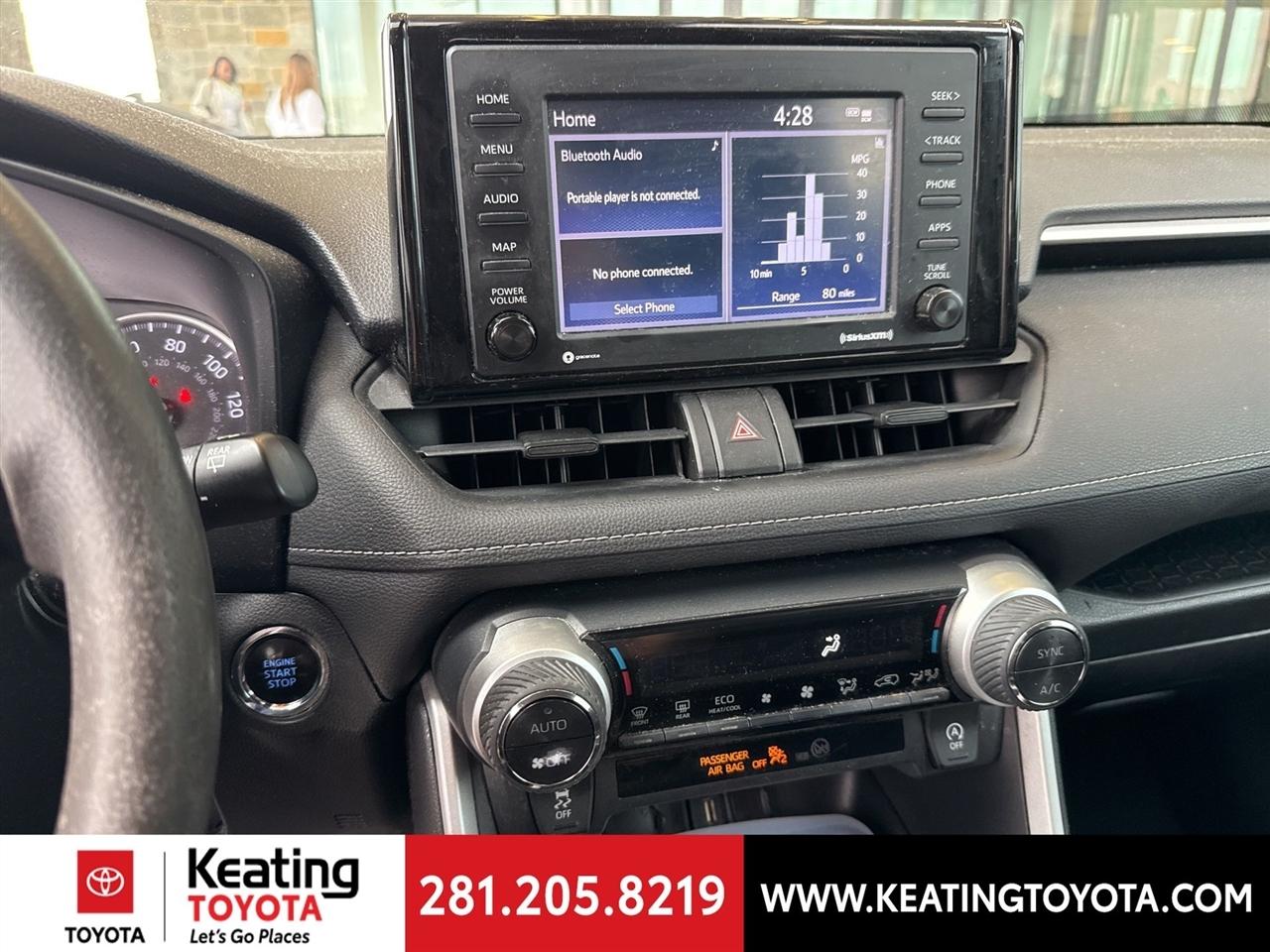 Toyota RAV4 XLE 2021