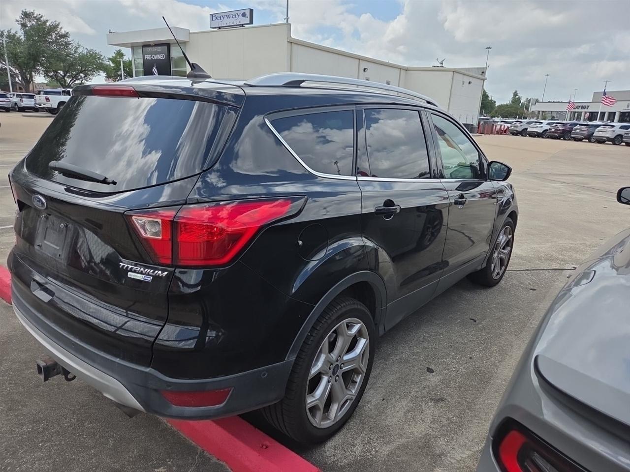 Ford Escape Titanium 4WD 2019