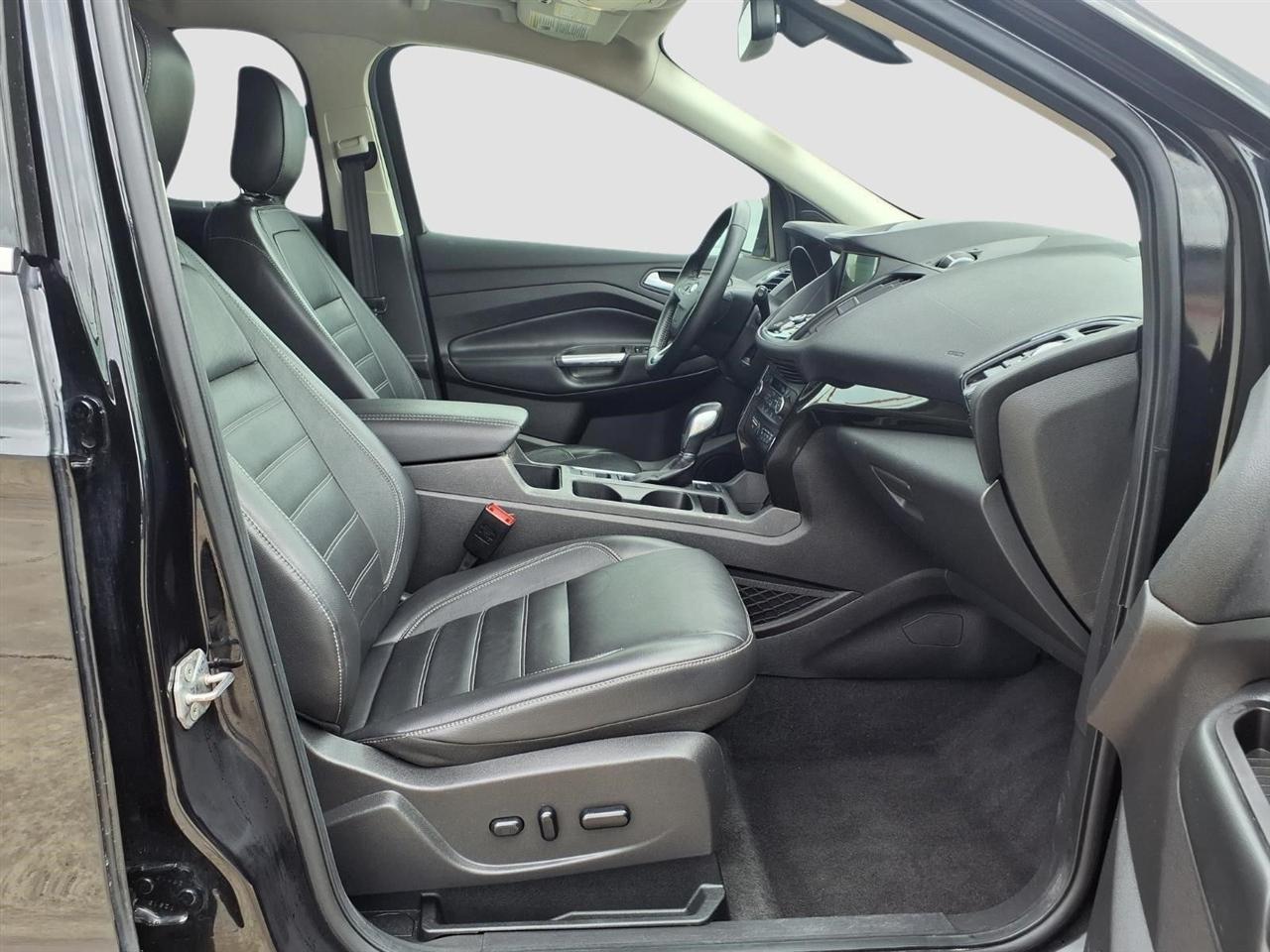 Ford Escape Titanium 4WD 2019