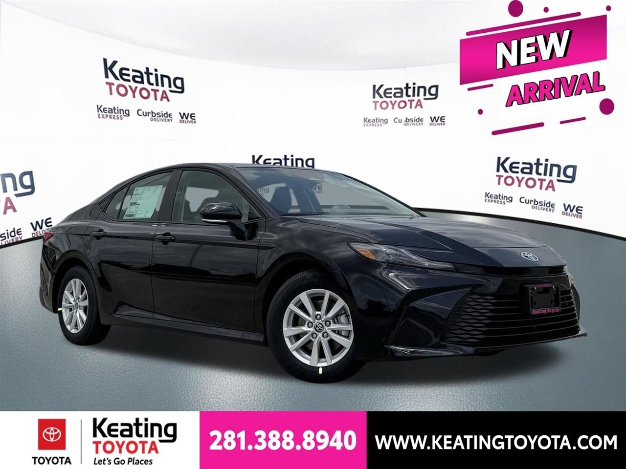Toyota Camry Hybrid XLE 2026