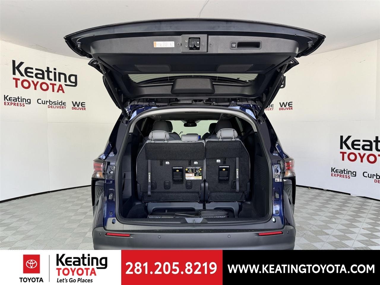 Toyota Sienna XLE 7-Passenger 2026