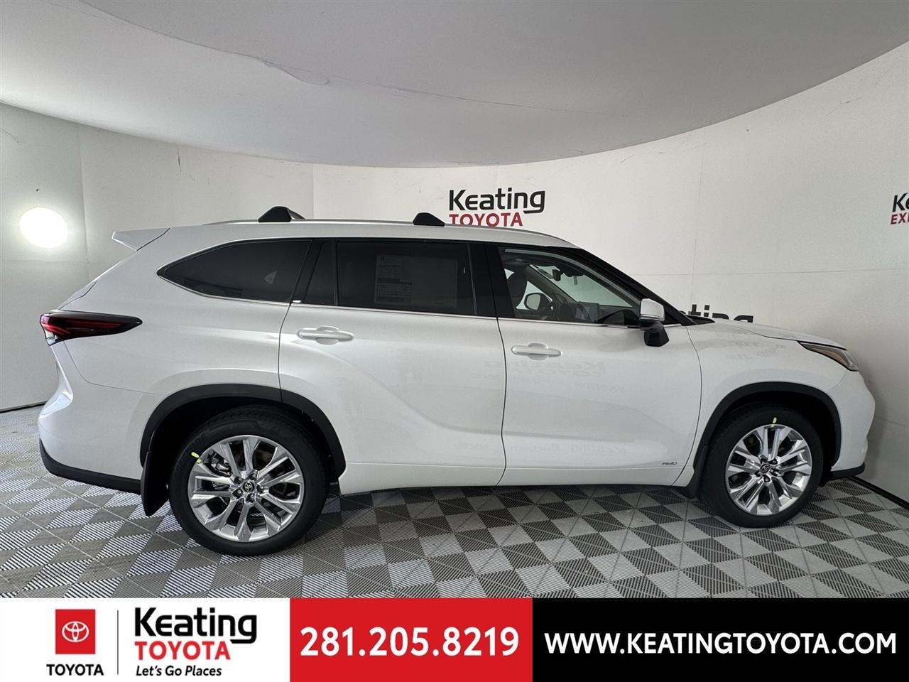 Toyota Highlander Hybrid Limited AWD 2026