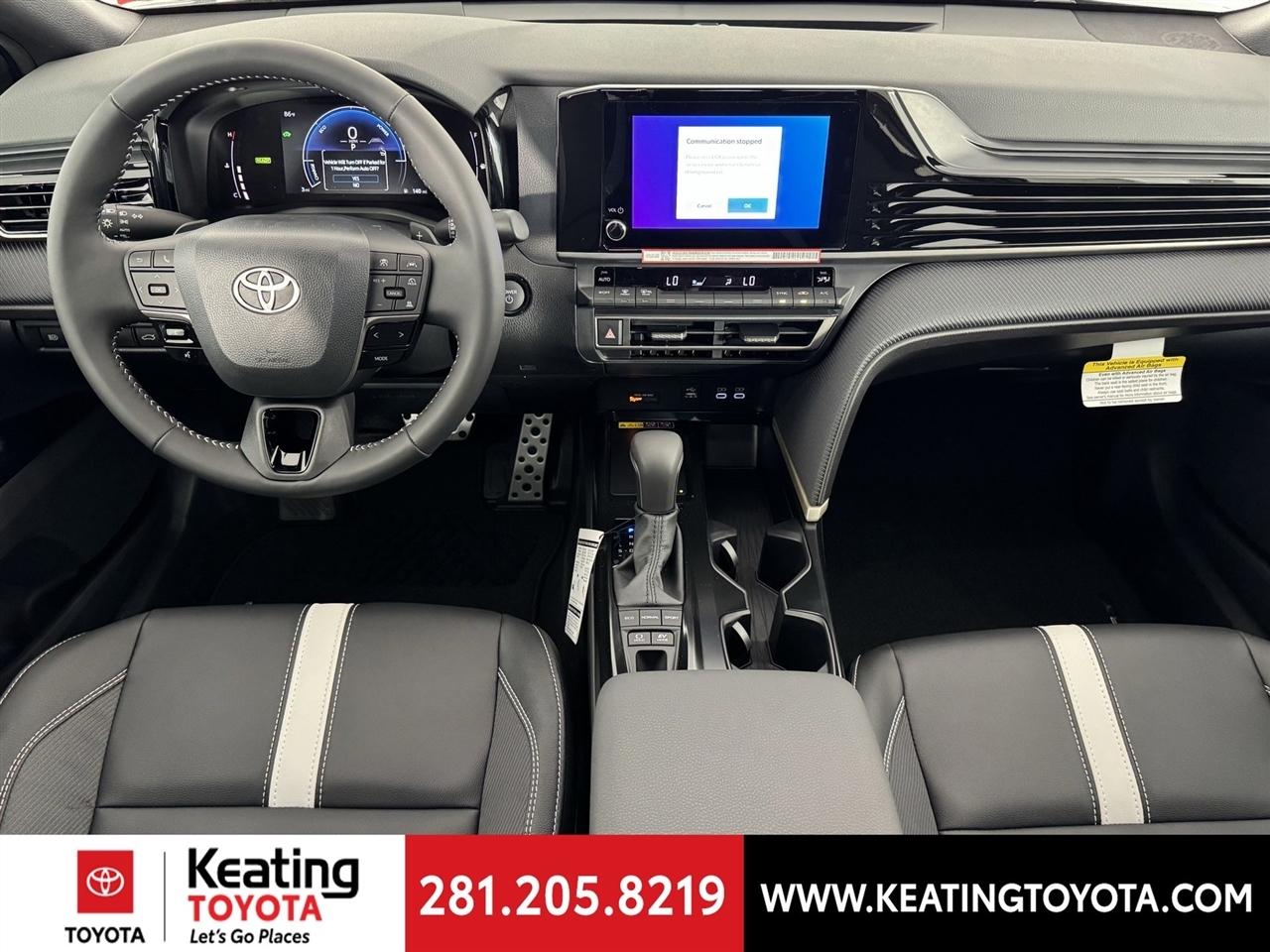 Toyota Camry Hybrid XLE 2026