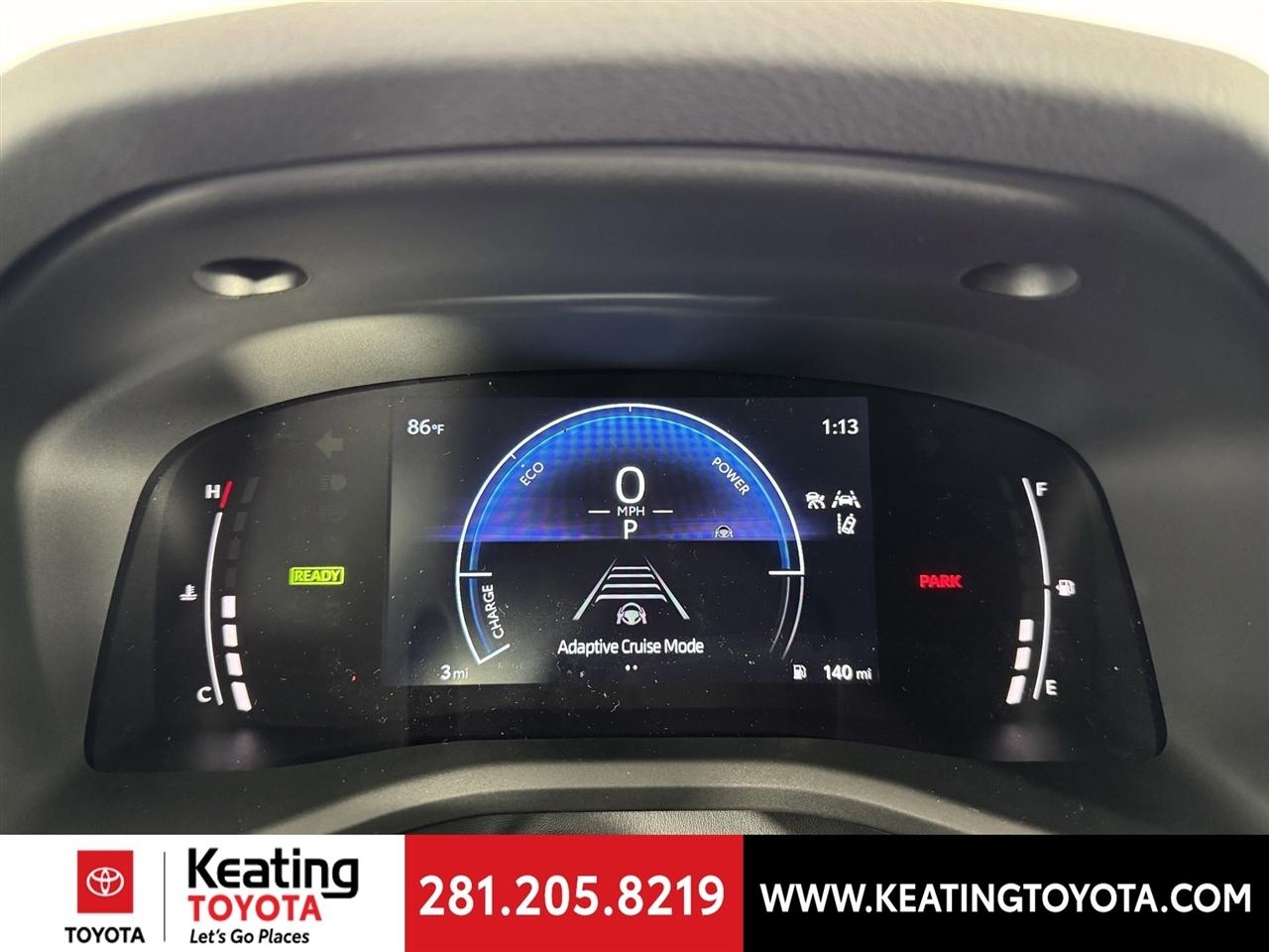 Toyota Camry Hybrid XLE 2026