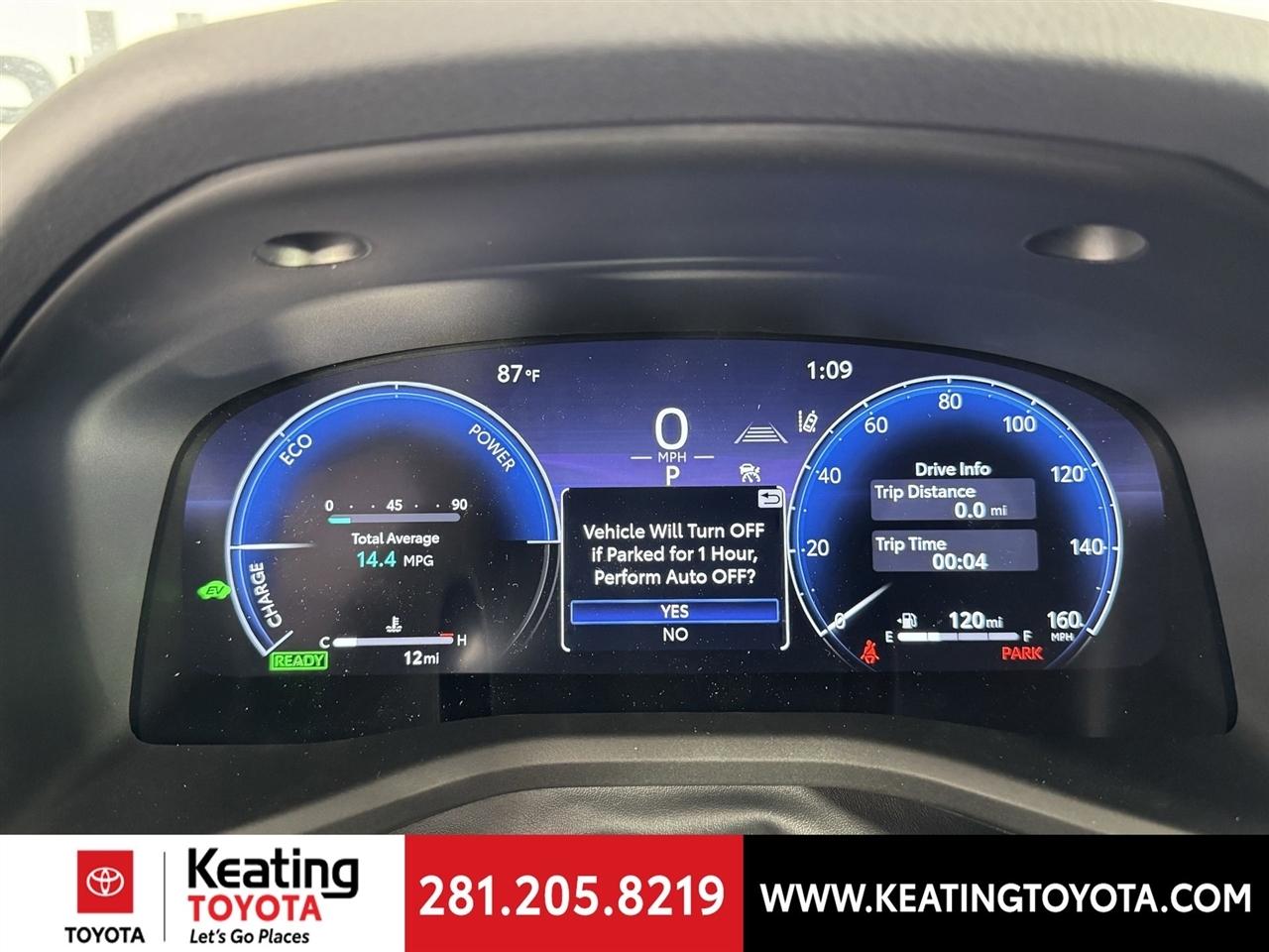 Toyota Camry Hybrid XLE 2026