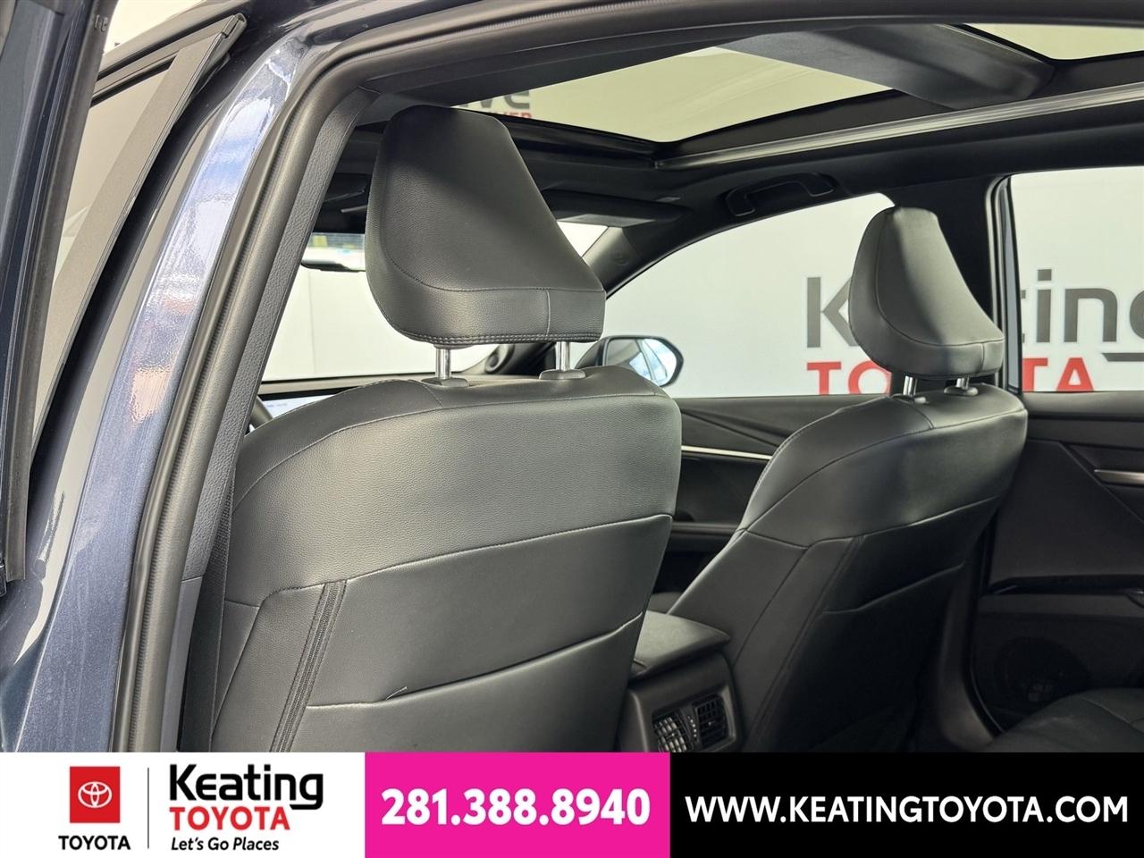 Toyota Camry Hybrid XLE 2026