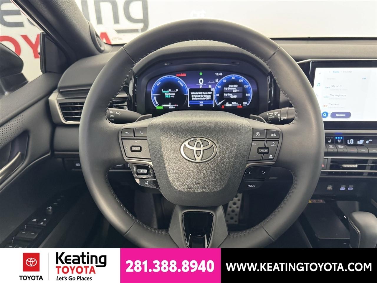 Toyota Camry Hybrid XLE 2026