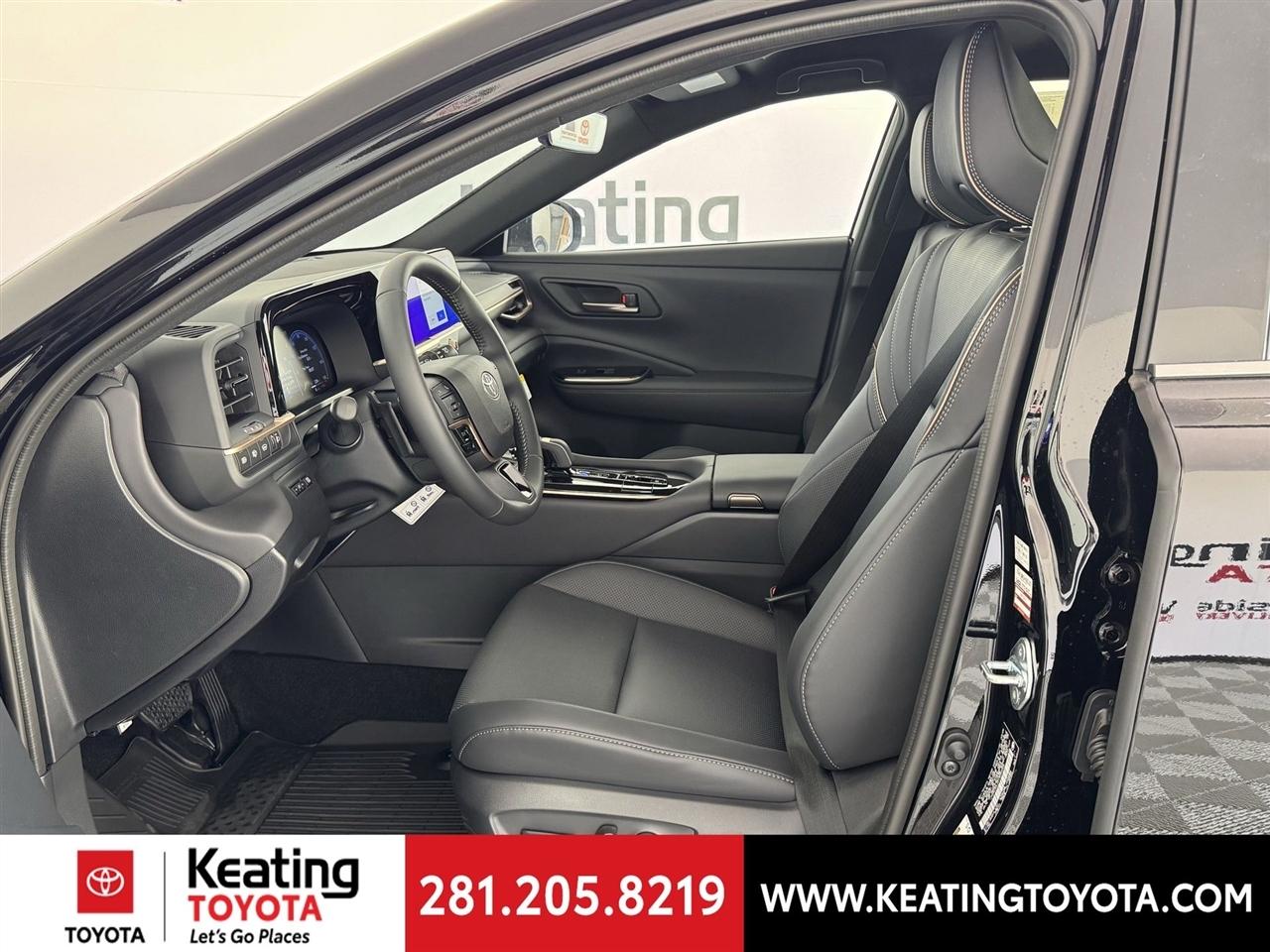 Toyota Crown Signia XLE 2026