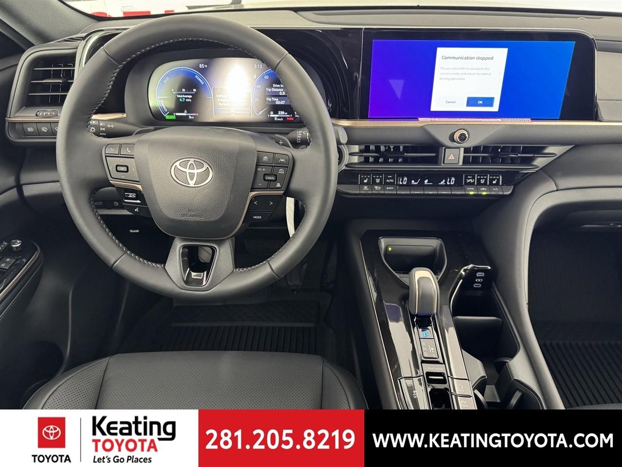 Toyota Crown Signia XLE 2026