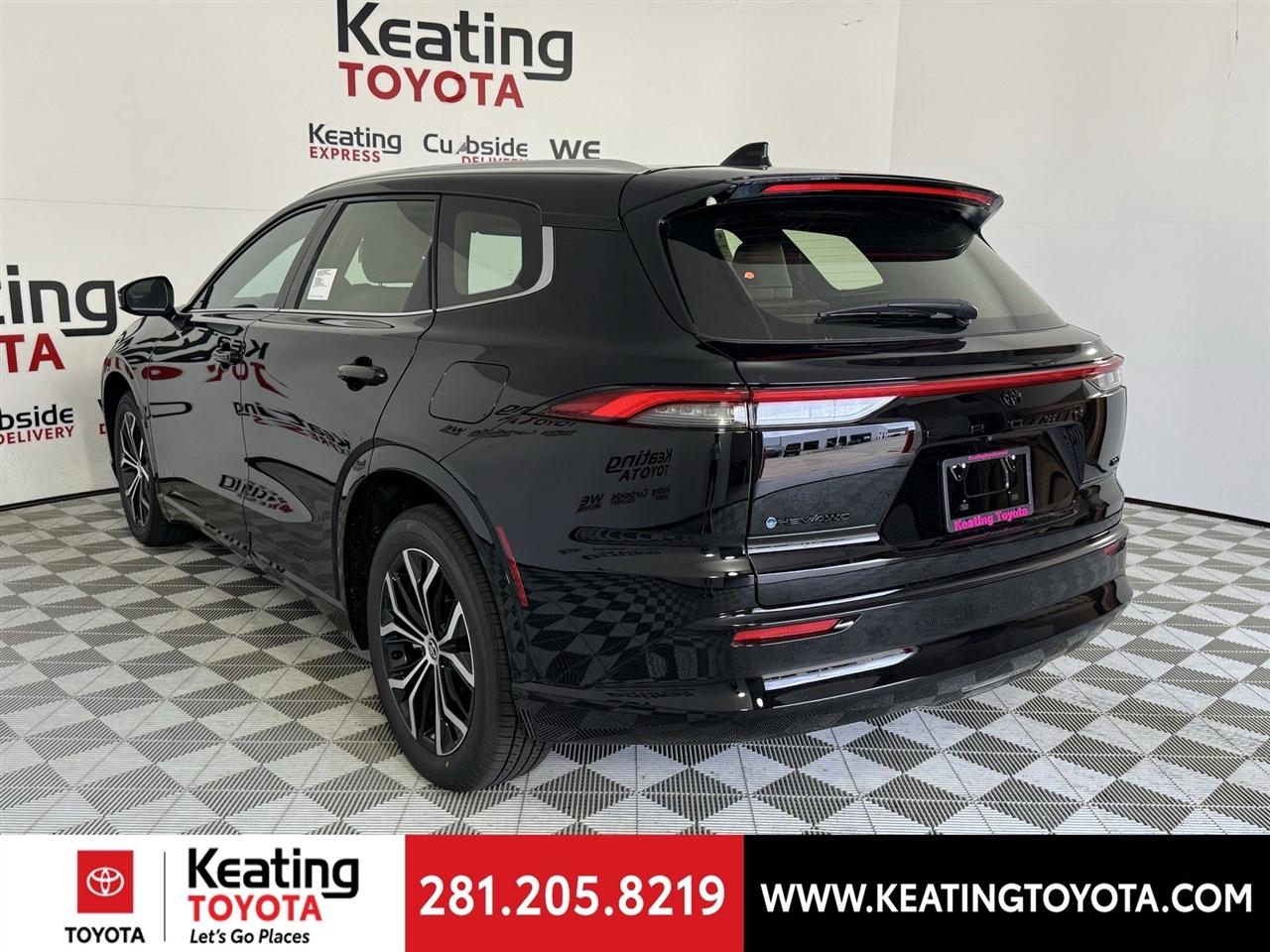 Toyota Crown Signia XLE 2026