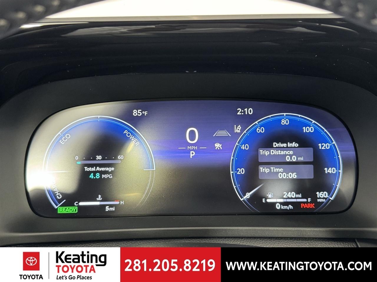 Toyota Crown Signia XLE 2026