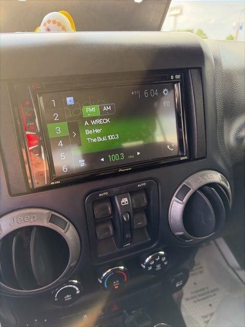 Jeep Wrangler Unlimited Sport 4WD 2014