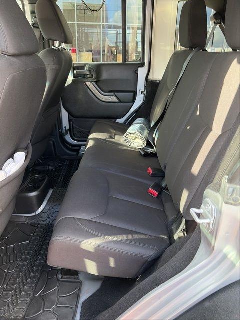 Jeep Wrangler Unlimited Sport 4WD 2014