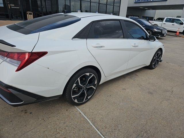 Hyundai Elantra SEL Convenience 2025