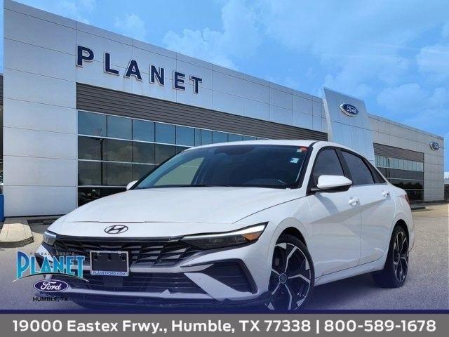 Hyundai Elantra SEL Convenience 2025