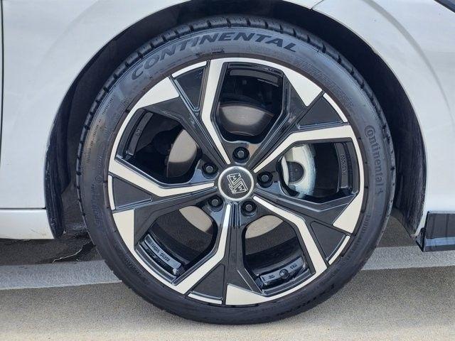 Hyundai Elantra SEL Convenience 2025