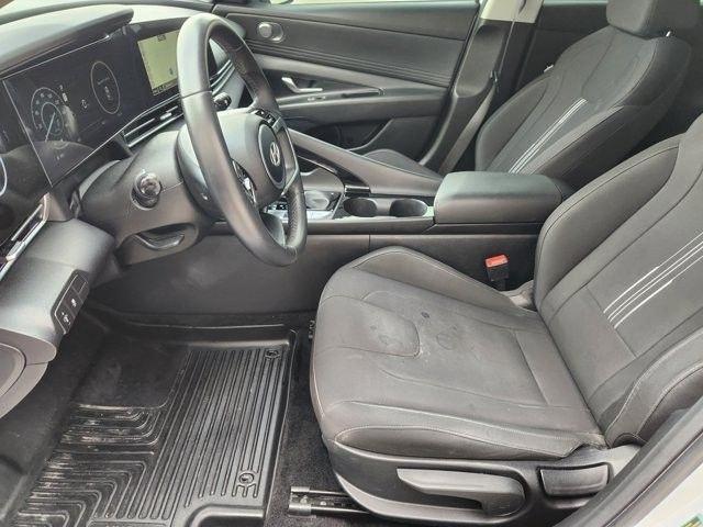 Hyundai Elantra SEL Convenience 2025