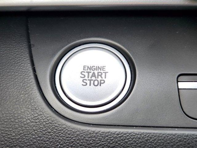 Hyundai Elantra SEL Convenience 2025