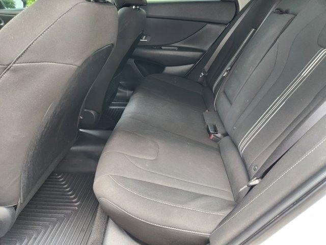 Hyundai Elantra SEL Convenience 2025