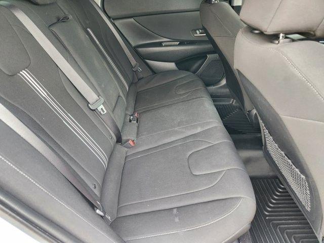 Hyundai Elantra SEL Convenience 2025