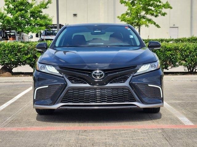 Toyota Camry  2023