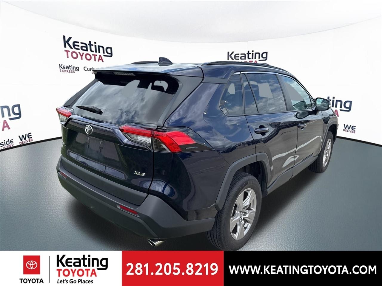 Toyota RAV4 XLE 2024