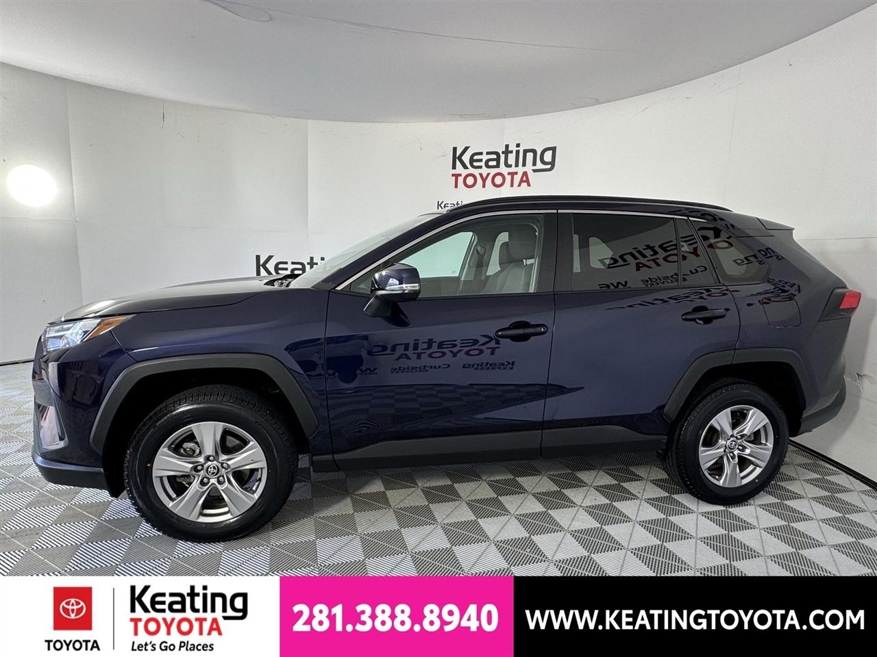 Toyota RAV4 XLE 2024