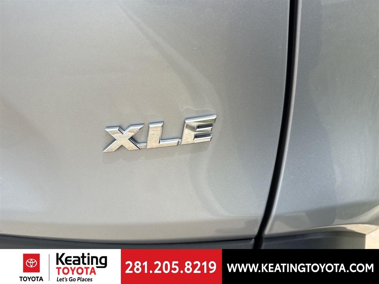 Toyota RAV4 XLE 2025