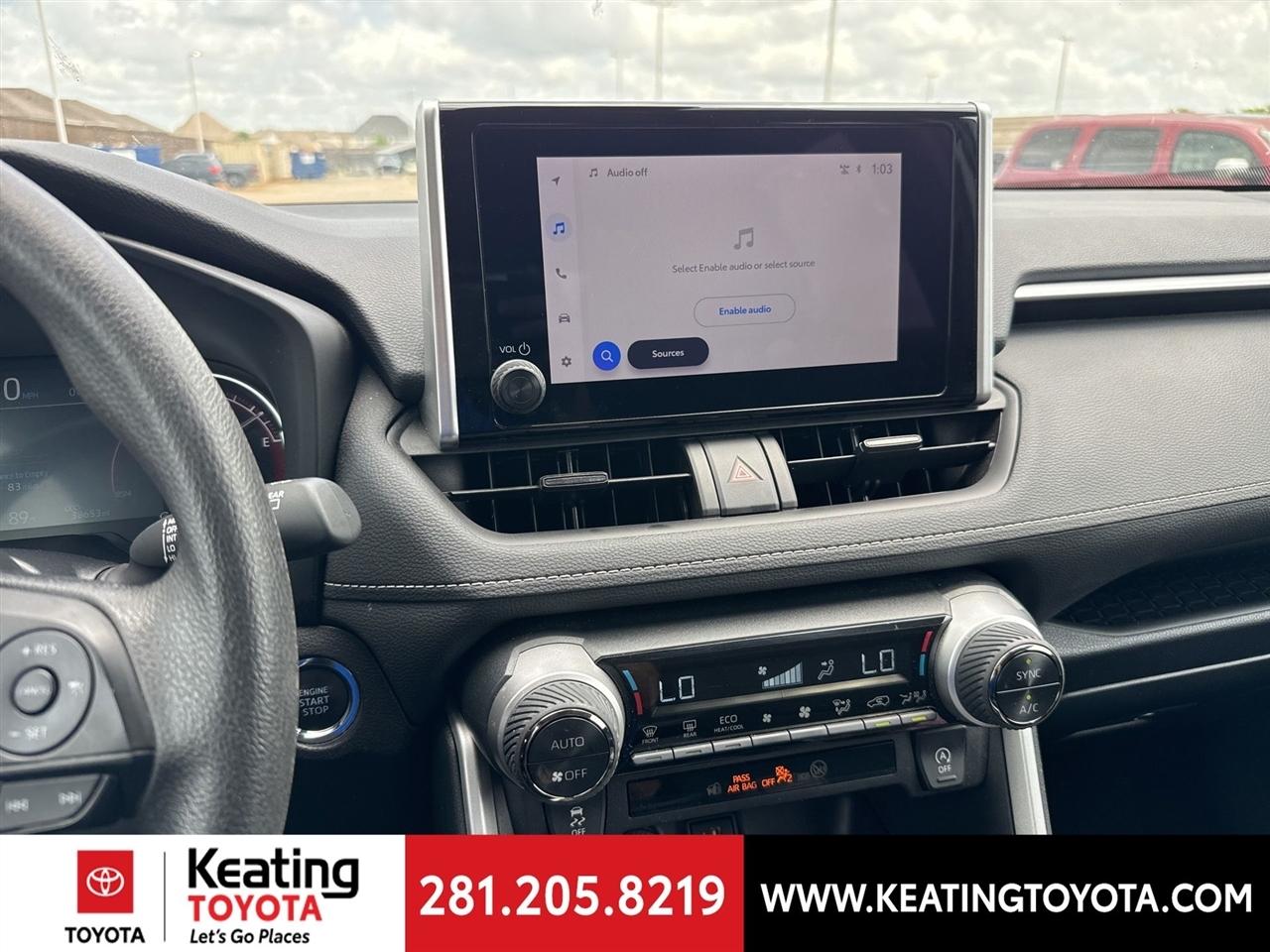 Toyota RAV4 XLE 2025