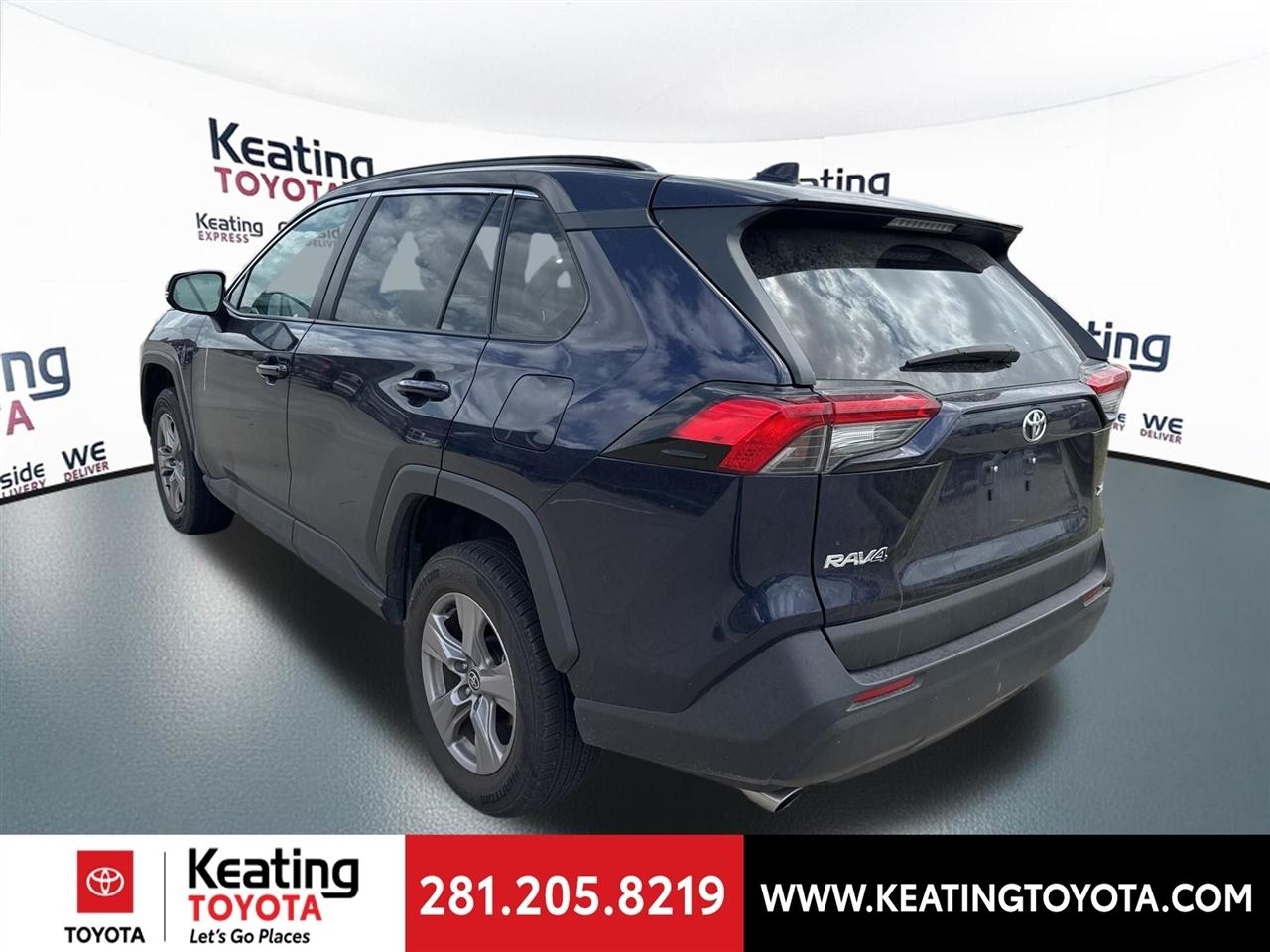 Toyota RAV4 XLE 2024