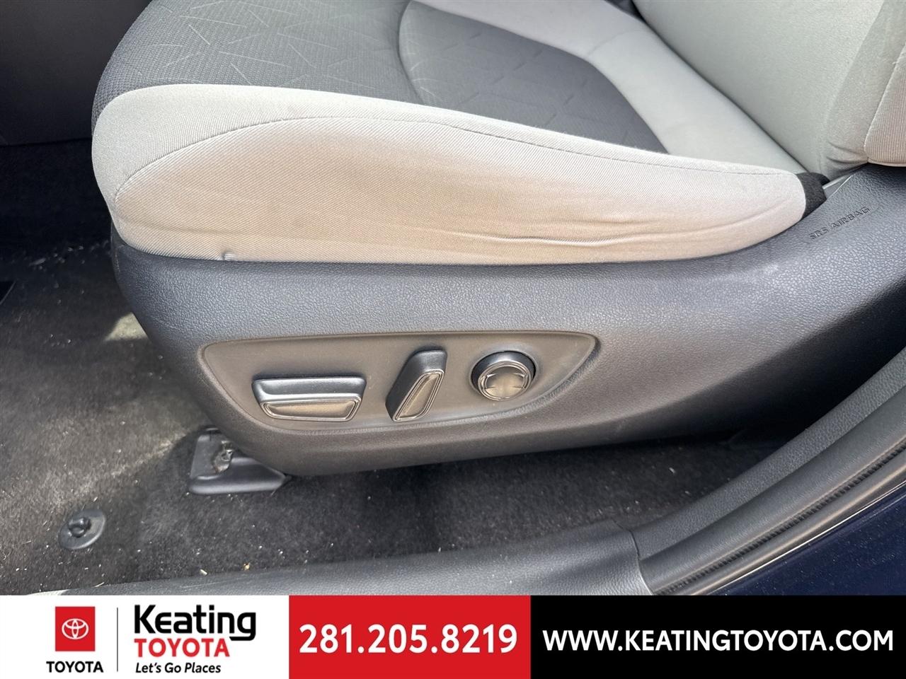 Toyota RAV4 XLE 2024