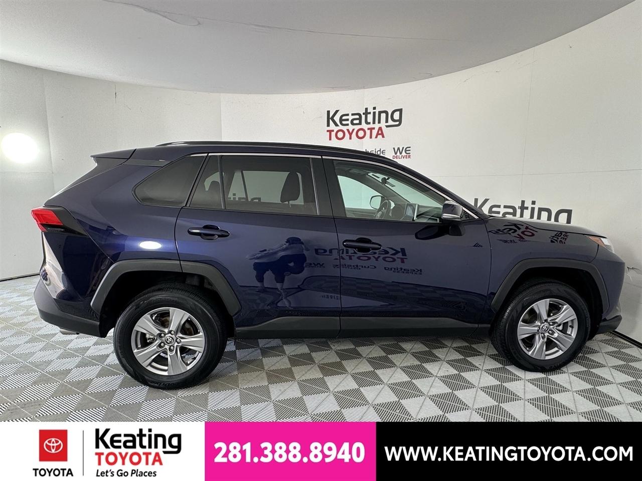 Toyota RAV4 XLE 2024