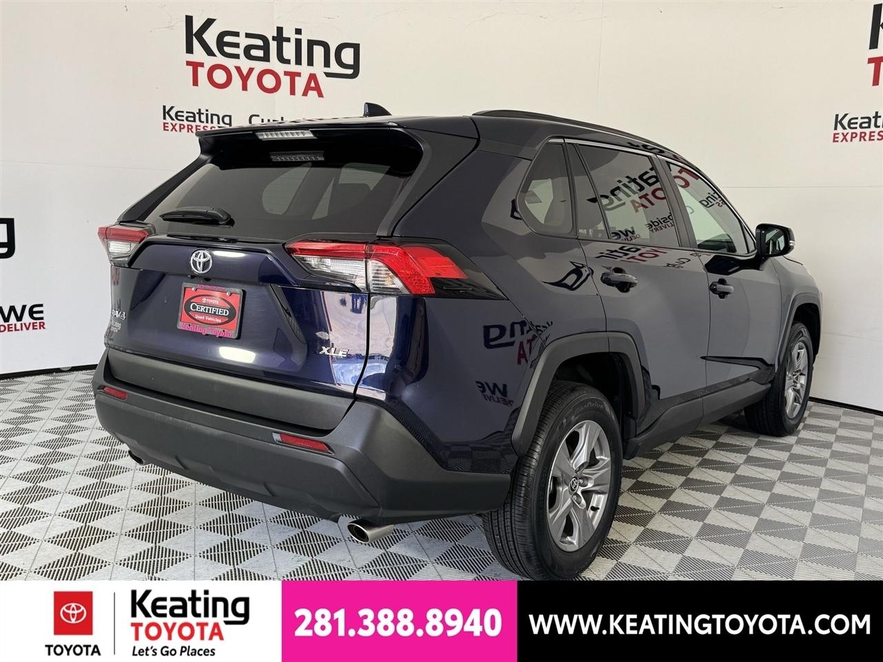 Toyota RAV4 XLE 2024