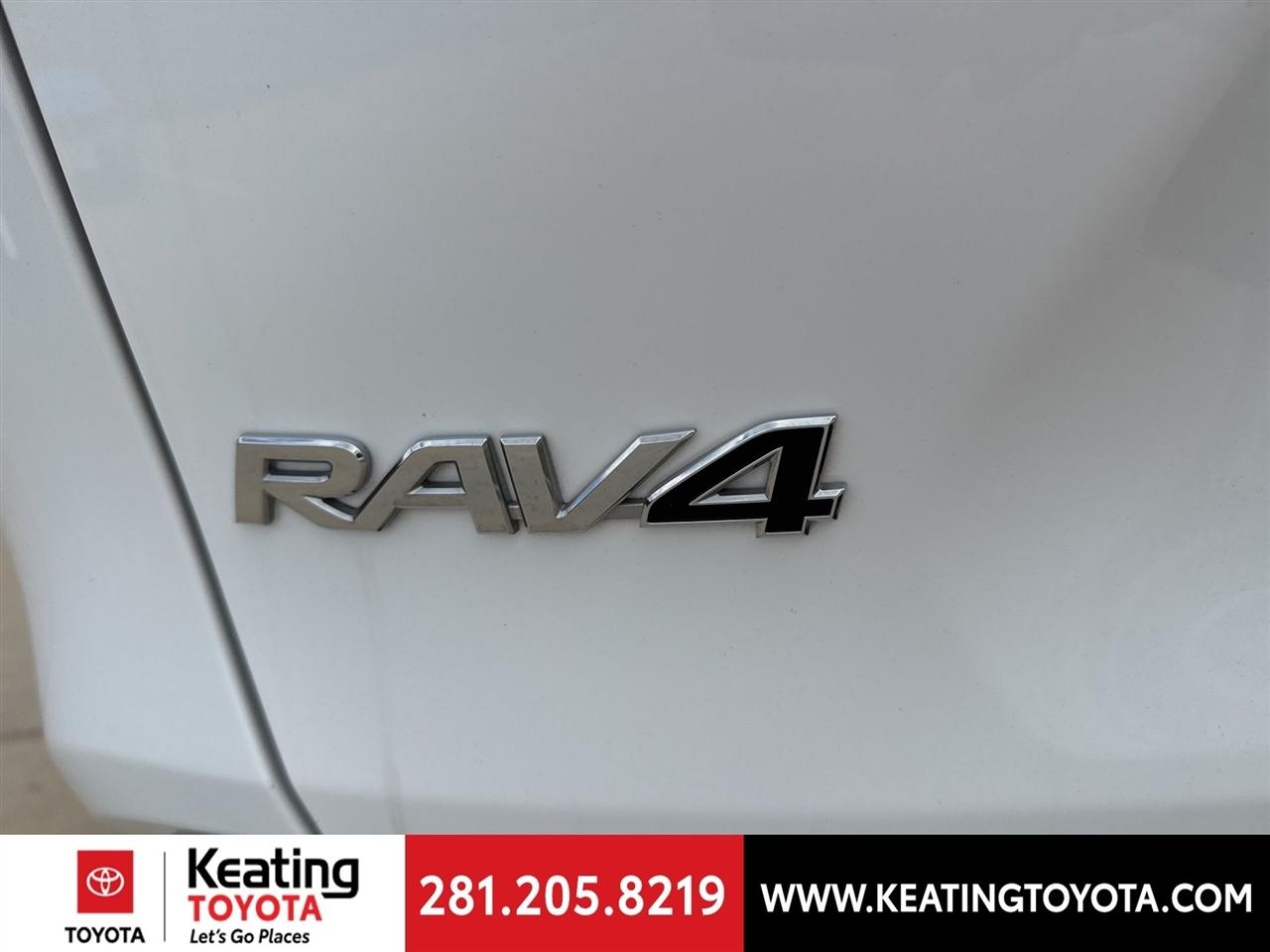 Toyota RAV4 XLE AWD 2025
